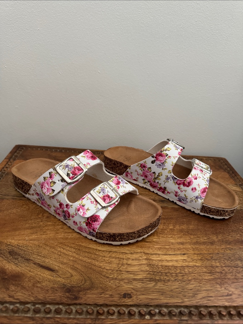 Women's Floral Double-Buckle Cork Footbed Sandals - White Pink